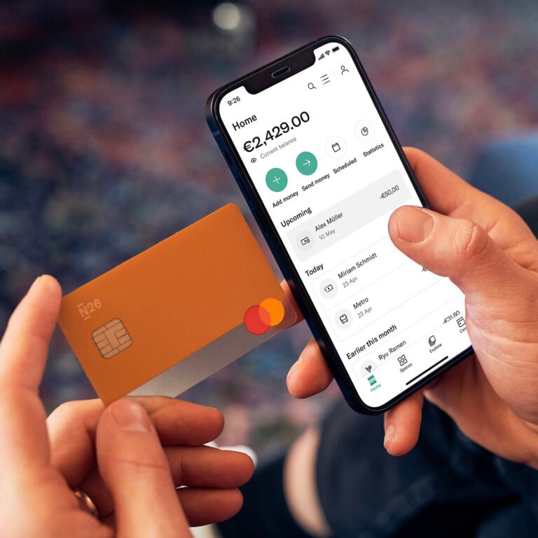 Officiële productfoto van N26 Smart en N26 Go betaalkaarten