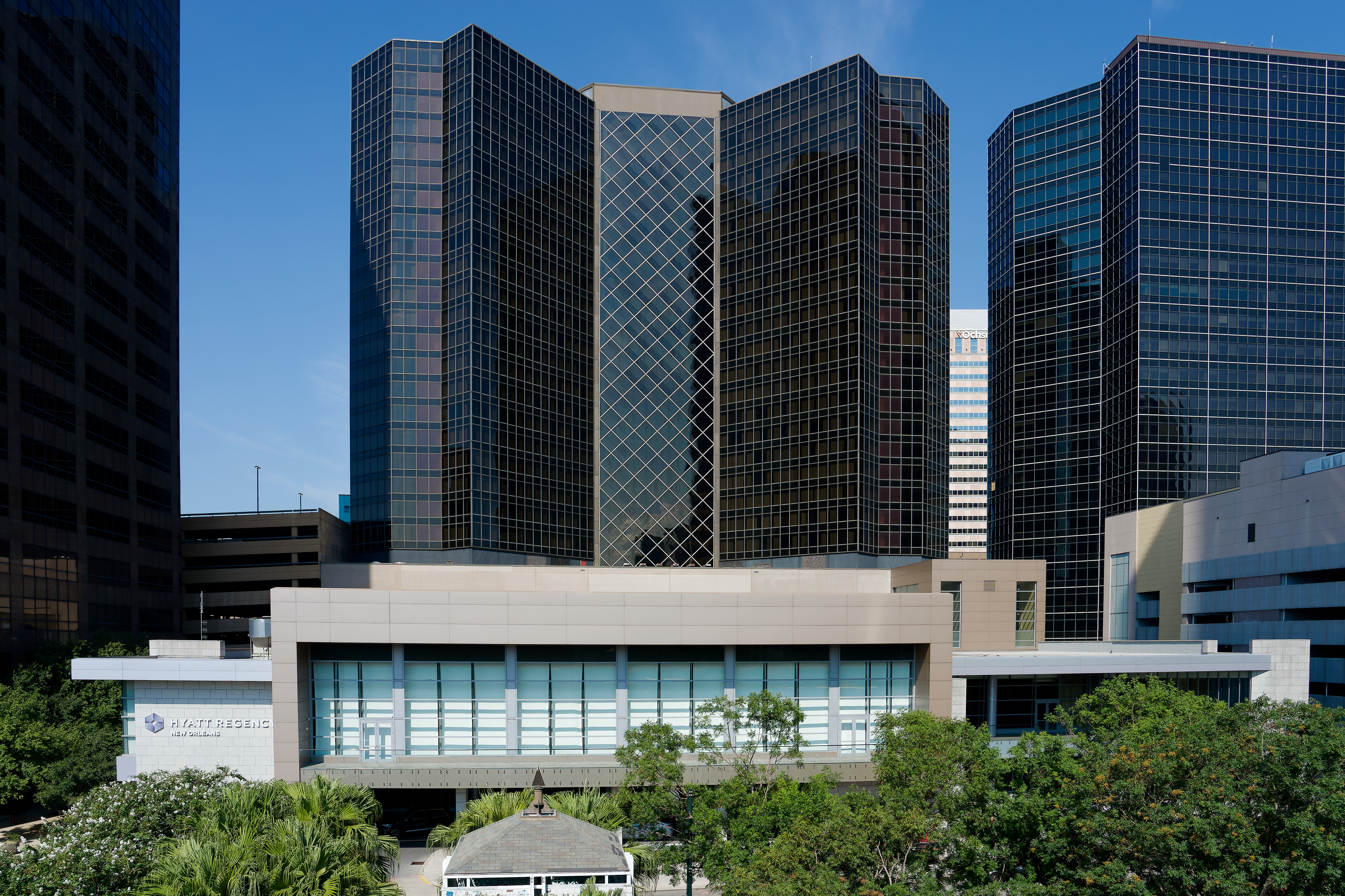 Hyatt Regency New Orleans under a blue sky, archive photograph from September 2023